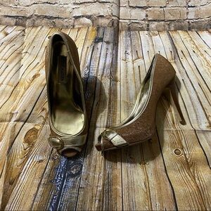 Steve Madden Gold Lezlie Pump Peep Toe Heels